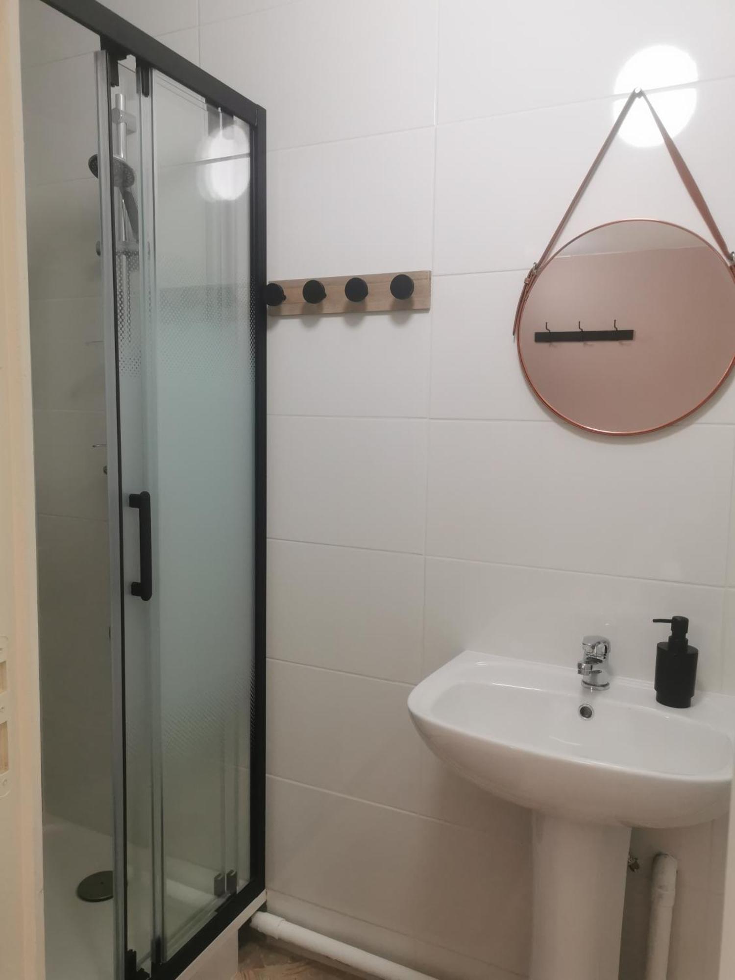 Appartement 3 , Disneyland - Parking Gratuit - Maison Des Platanes Meaux Esterno foto