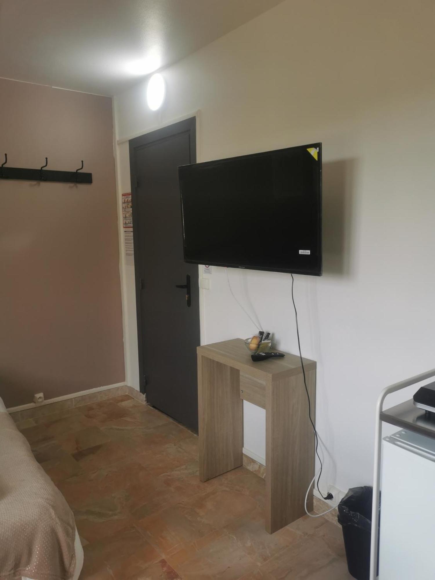 Appartement 3 , Disneyland - Parking Gratuit - Maison Des Platanes Meaux Esterno foto